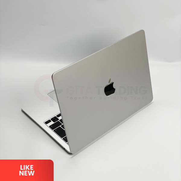 macbook-air-retina-13-inch-m4-2025-silver-apple-m4-ssd-256gb-ram-16gb-sn-k17pg69vvy-macos-like-new-20260617174147-1.png