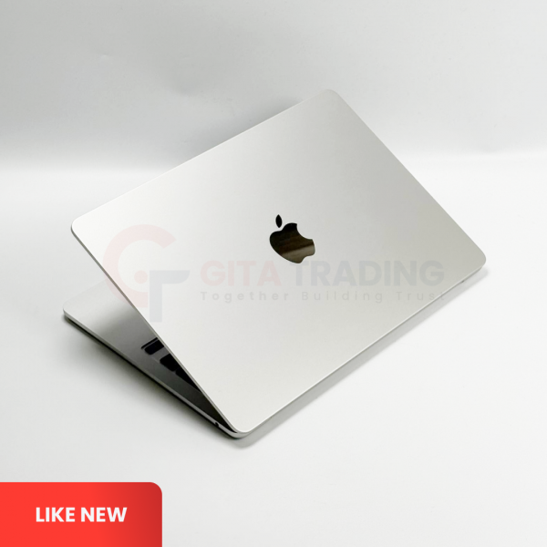 macbook-air-retina-13-inch-m4-2025-silver-apple-m4-ssd-512gb-ram-16gb-sn-l2mwyj7dmx-macos-like-new-20260902145253-1.png